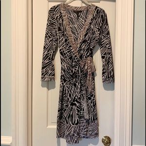 BCBGMAXAZRIA wrap dress size M
